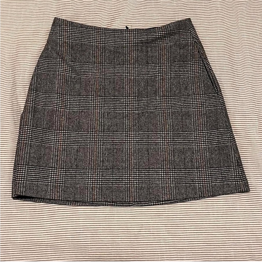 Aritzia Wilfred A-Line mini skirt